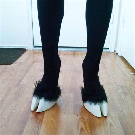 shoes that look like hooves.